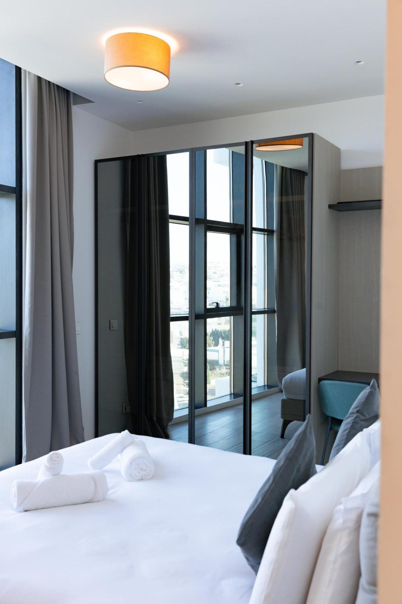 Modern Apartment In The Center Of St Julians By Arcobnb Saint Julian's Eksteriør billede